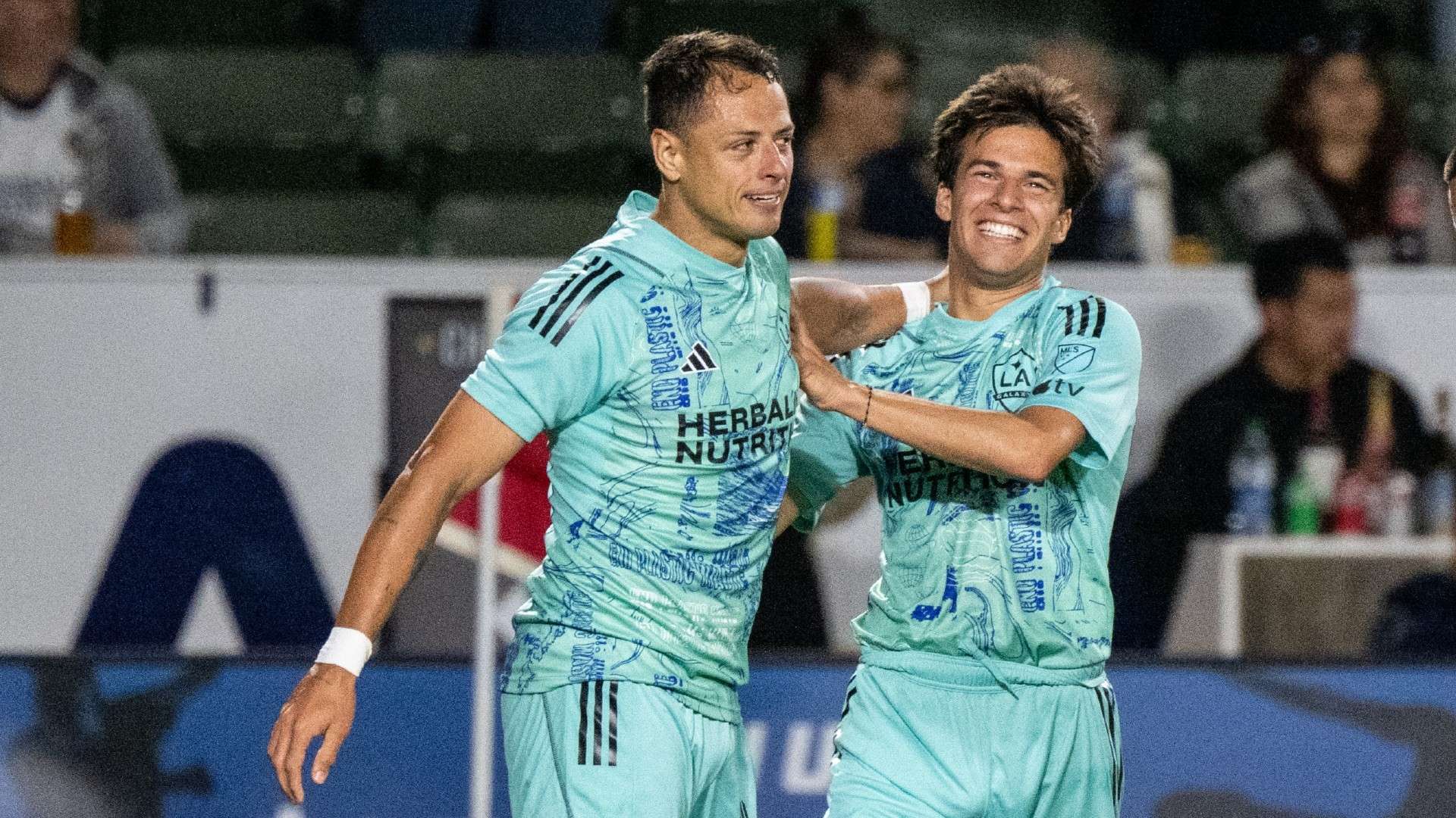 “沙特球场核心”